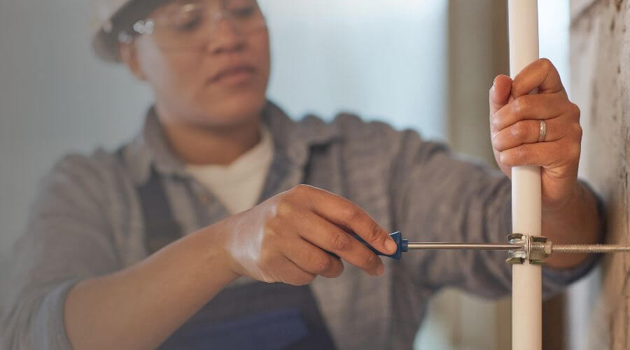 Professional sink repair in Bardolph, IL